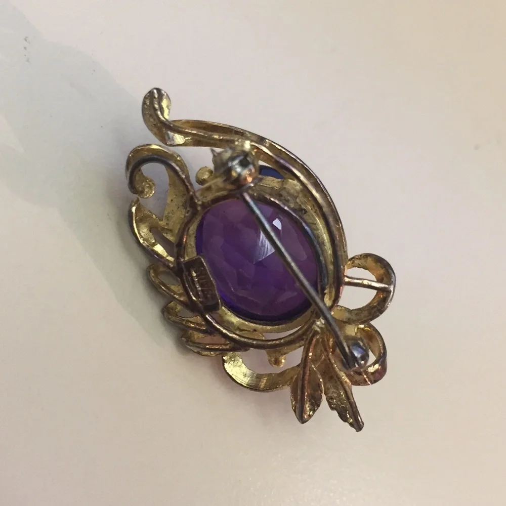 Vintage Gold Vermeil Amethyst Brooch Pin